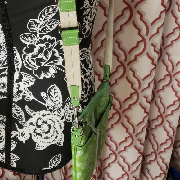 Coach Crossbody - Picture 3 of 6